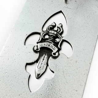 Cut Out Fleur/ Dagger Dog Tag - Chrome Hearts - PENDANT | REMAINDED