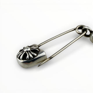 Safety Pin with Rolling Stones Diamond Charm - Chrome Hearts - PENDANT | REMAINDED